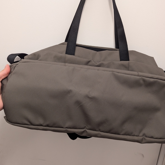 Everlane ReNew Transit Weekender Bag - Picture 4 of 8